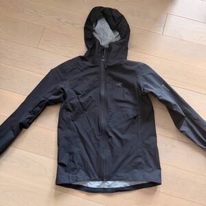 Arcteryx women ultra light jacket small